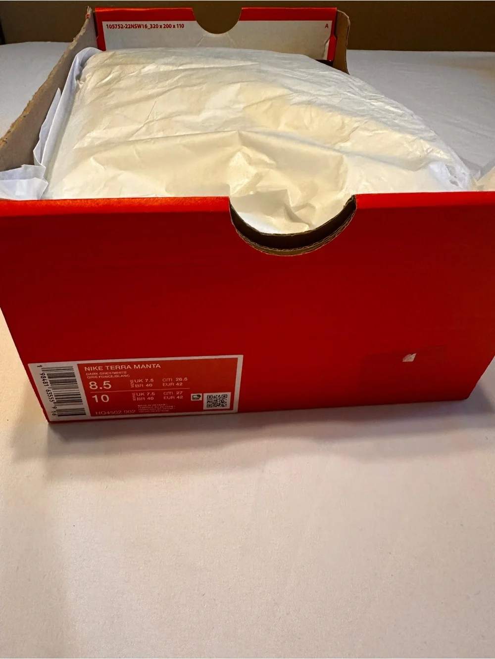 Nike Terra Manta Men’s Dark Gray Low-Top Sneakers Size 8.5 Box No Lid